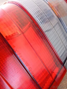 Zadní světla na Mercedes Benz S124, kombi. AMG? - 12