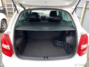 ŠKODA FABIA 1.6 TDI AMBITION - 12