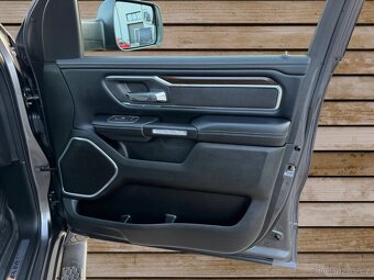 DODGE RAM 1500 LARAMIE VZDUCH RAMBOX - 12