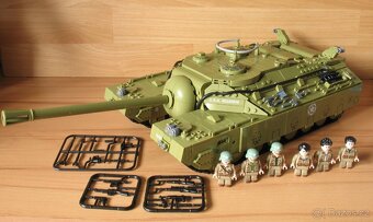 Rôzne tanky + postavičky - typ lego - nové, nehran - 12