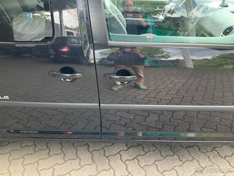 Volkswagen Caddy 1.6 MPi 75KW STYLE 7-MÍST TAŽNÉ VYHŘ .SEDAD - 12