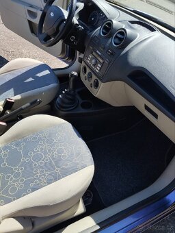 Ford Fiesta rok:2006 - 12