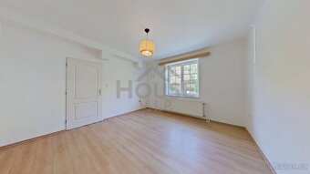 Prodej vícegeneračního domu 204 m2 se zahradou 611 m2 - Prah - 12