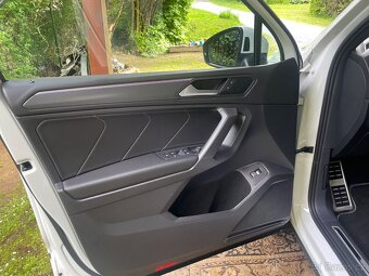 Volkswagen tiguan allspace r-line 2021 147kw TZ - 12