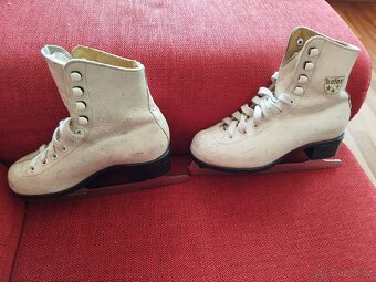 Dívčí brusle 34 - 12