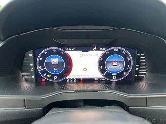 Superb Scout 3 Combi 2.0 TDI 140kw 4x4 DSG - 12