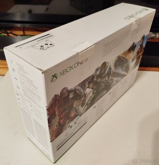 Xbox One S 1TB, Kinect, 30 her pro děti + krabice - 12