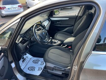 BMW 218i ACTIVE TOURER 100kW-2014-126.852KM-NAVI,VÝHŘEV,AC- - 12