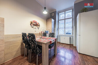 Prodej bytu 2+1, 73 m², Praha, ul. Karlínské náměstí - 12