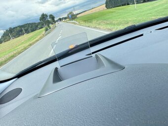 Peugeot 5008 – 7 míst k sezení – 2.0 HDi 110 kW - 12