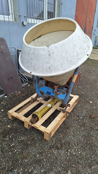 rozmetadlo umělých hnojiv - 12