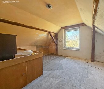 Rodinný dům k rekonstrukci - 12