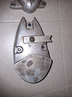 Jawa 50 pionyr - kartery, víka motoru - 12