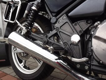 Kawasaki Zephyr 550 - 12
