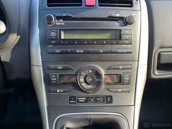 Toyota Auris 1.6 Valvematic - 12