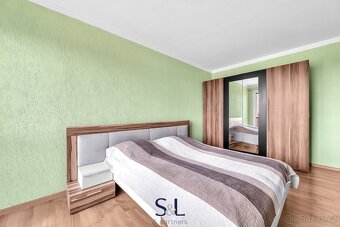 Mám tu pro Vás bytovou jednotku o dispozici 2+kk s lodžií v  - 12