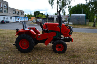 Traktor HT354 - 12