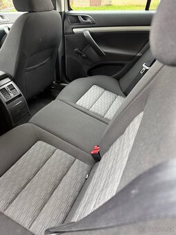 Škoda Octavia 1,6 tdi, auta na splátky bez registru - 12