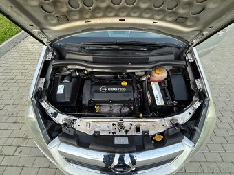 Opel Zafira 1,6i 77kW, 7 míst - 12