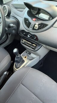 Renault Twingo 1.2 16V edice Night & Day PANORAMA - 12
