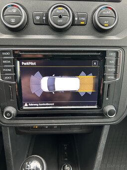 VOLKSWAGEN CADDY 2,0 TDI - AUTOM. PARKOVÁNÍ, TOP STAV - 12