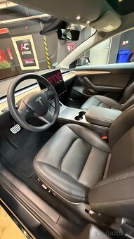 Tesla Model 3 Performance | 03/2022 | 23 199 km | DPH - 12
