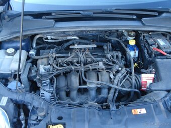 Ford Focus Kombi 1.6 + LPG - 12