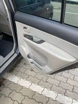 Kia Carens 2.0crdi diesel 103 kw najetto 166000 tis - 12