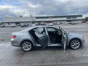 Škoda Superb 2.0 tdi DSG Style - 12