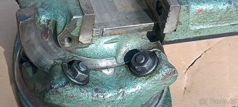 STROJNÍ OTOČNÝ A NÁKLOPNÝ SVĚRÁK 100 MM - 12