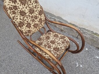 KRÁSNÉ STARÉ HOUPACÍ KŘESLO - THONET - 12
