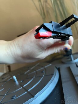 retro vintage Gramofon Tesla NZC 041 DE LUXE - 12