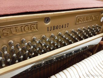 Samick 105(Jako nové)-Dovoz i na Štědrý den 24.12. - 12