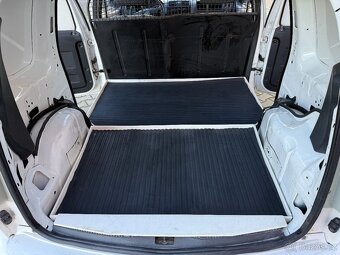 Škoda Roomster Praktik 1.2 51Kw 1.Majtel Nové v CZ Servis - 12