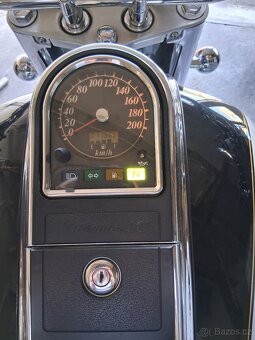 SUZUKI VL 1500 Intruder - 12