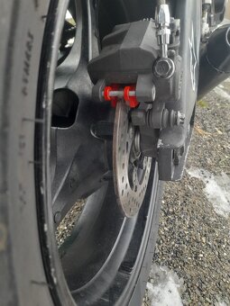 Suzuki GSX-R 750 k7 110kw  původ čr 41t/km - 12