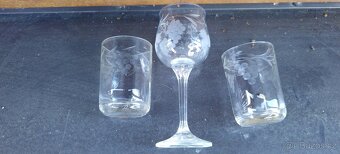 červené skleničky - 12