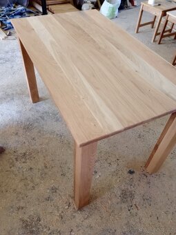 Jídelní stůl se židlemi - 12