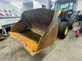 Komatsu WA 70 Kloubovy nakladac - 12