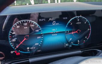 Mercedes-Benz GLA 200 d 4MATIC A/T - 12
