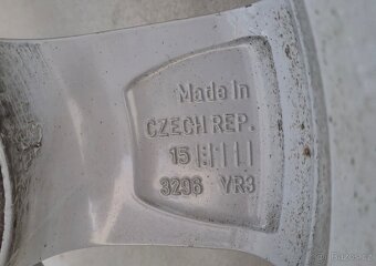ALU disky Škoda se zimními pneu 185/60 R15 - 12