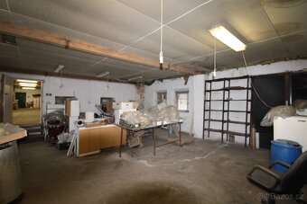 Nabízím k prodeji komerční areál o celk. rozměrech 2671 m2 - 12