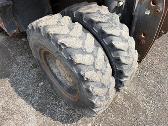 Kolové rypadlo / nakladač New Holland MH, hmotnost 16 t - 12