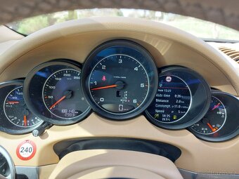 Porsche Cayenne 3,0 V6 193kW PLATINIUMLEDDPH - 12