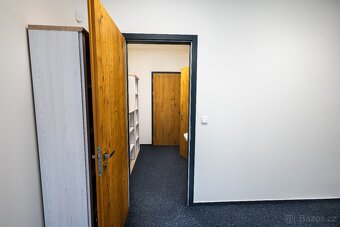 Pronájem moderní kanceláře – 52 m², Praha 5 – Hlubočepy - 12