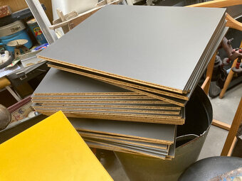 Skříň, skříňka kombinovaná se zámkem, knihovna 1.000 kč - 12