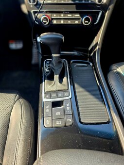 Kia Optima 1.7 crdi - 12