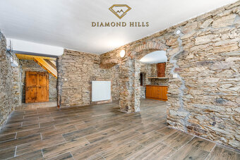 Prodej rodinného domu 6+kk, 421m², Malešov - 12