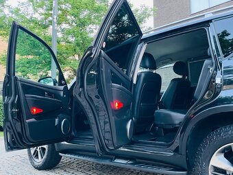 SsangYong Rexton 2.2TD 4x4 AUT KAMERA 7MÍST TAŽNÉ SERVISKA - 12