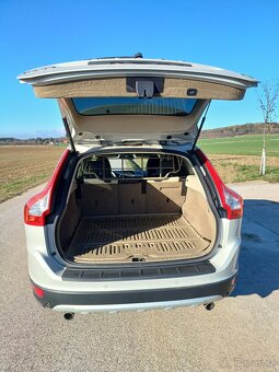 Volvo XC60 2.4d 151Kw -SUMMUM 4X4 - 12